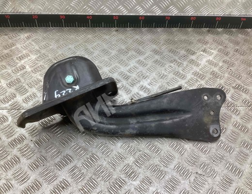 Рычаг задний левый Volkswagen Touran I (1T) 2003-2006  Volkswagen Touran Touran I (1T) 2003-2006