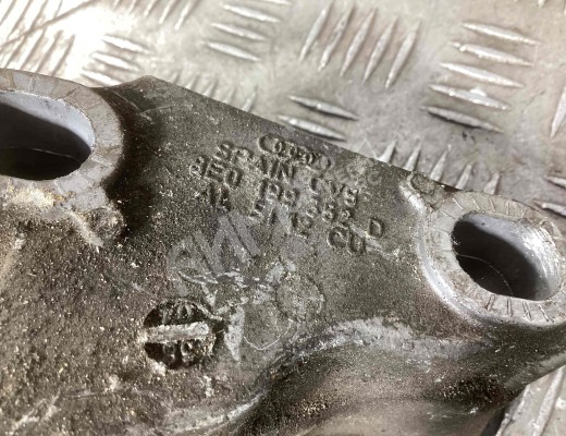 Кронштейн стабилизатора Audi A4 B6 (8EC, 8E5) 2000-2004  Audi A4 A4 B6 (8EC, 8E5) 2000-2004