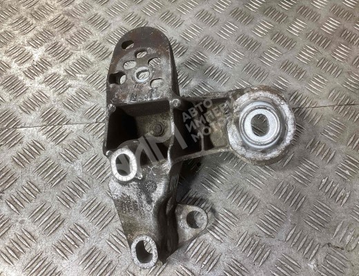 Кронштейн стабилизатора Audi A4 B6 (8EC, 8E5) 2000-2004  Audi A4 A4 B6 (8EC, 8E5) 2000-2004