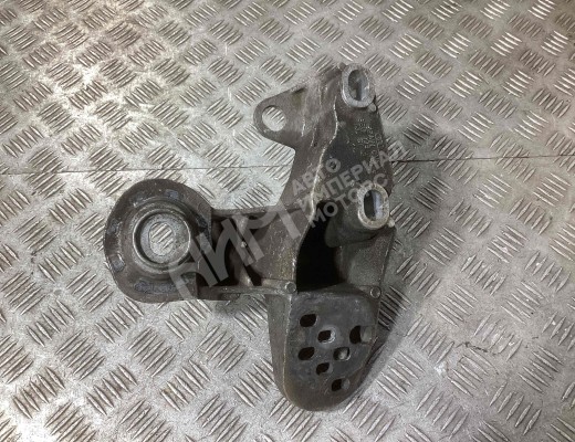 Кронштейн стабилизатора Audi A4 B6 (8EC, 8E5) 2000-2004  Audi A4 A4 B6 (8EC, 8E5) 2000-2004