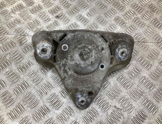 Опора амортизатора верхняя (чашка) Volkswagen Passat B5+ (3B) 2000-2005 рестайлинг  Volkswagen Passat Passat B5+ (3B) 2000-2005 рестайлинг