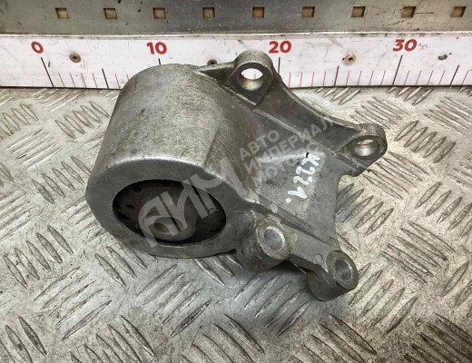 Подушка крепления КПП Volkswagen Multivan T4 (7D) 1990-1996  Volkswagen Multivan Multivan T4 (7D) 1990-1996