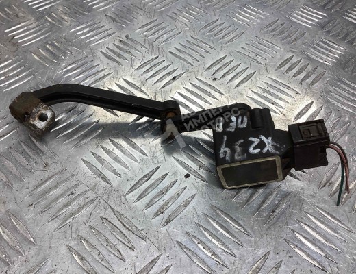 Датчик положения кузова  Mercedes ML ML (W164) 2005-2011