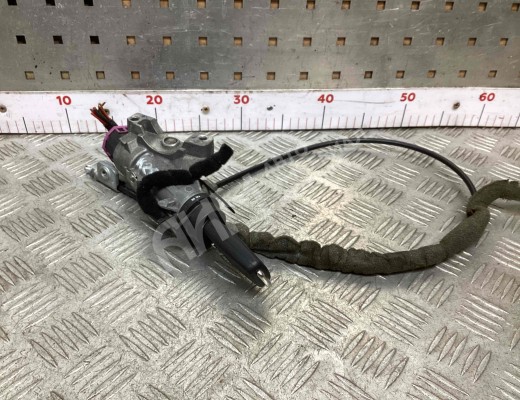 Замок зажигания Volkswagen Passat B5+ (3B) 2000-2005 рестайлинг  Volkswagen Passat Passat B5+ (3B) 2000-2005 рестайлинг