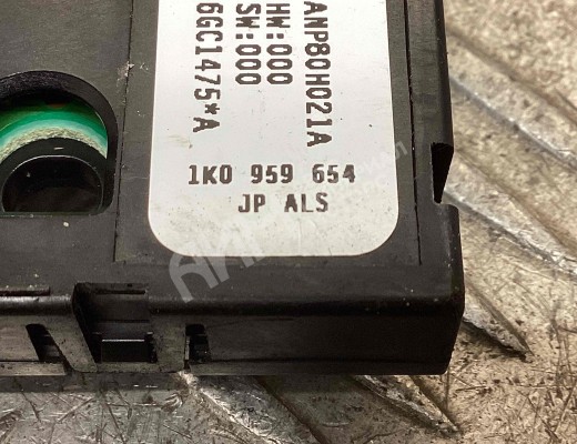 Датчик угла поворота руля Volkswagen Touran I (1T) 2003-2006  Volkswagen Touran Touran I (1T) 2003-2006