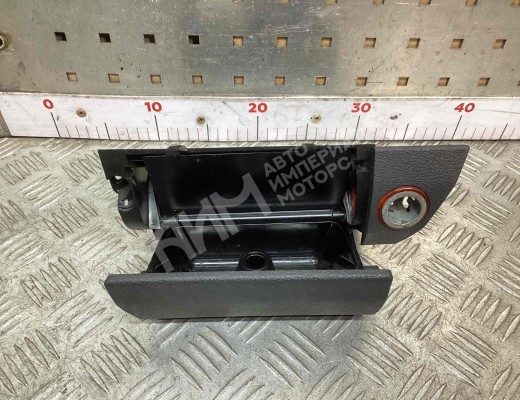 Пепельница Volkswagen Touran I (1T) 2003-2006  Volkswagen Touran Touran I (1T) 2003-2006