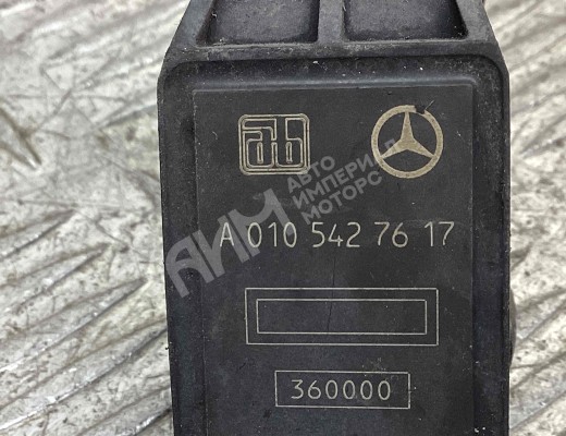 Датчик положения кузова Mercedes S (W220) 1998-2002  Mercedes S S (W220) 1998-2002