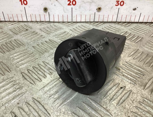 Переключатель света Volkswagen Passat B5+ (3B) 2000-2005 рестайлинг  Volkswagen Passat Passat B5+ (3B) 2000-2005 рестайлинг