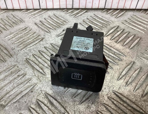 Кнопка подогрева заднего стекла Volkswagen Golf IV (1J) 1997-2004  Volkswagen Golf Golf IV (1J) 1997-2004