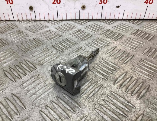 Личинка дверного замка Volkswagen Passat B5+ (3B) 2000-2005 рестайлинг  Volkswagen Passat Passat B5+ (3B) 2000-2005 рестайлинг