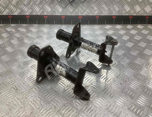 Кронштейн крепления бампера переднего Volkswagen Passat B5 (3B) 1996-2000  Volkswagen Passat Passat B5 (3B) 1996-2000