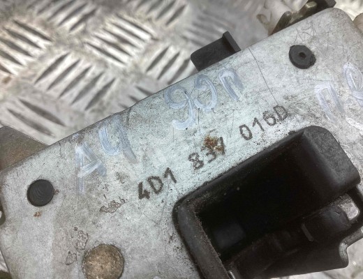 Замок двери передней правой Audi 80 B4 (8C) 1991-1995  Audi 80 80 B4 (8C) 1991-1995