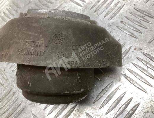 Подушка крепления КПП Audi A6 C5 (4B) 1997-2001  Audi A6 A6 C5 (4B) 1997-2001