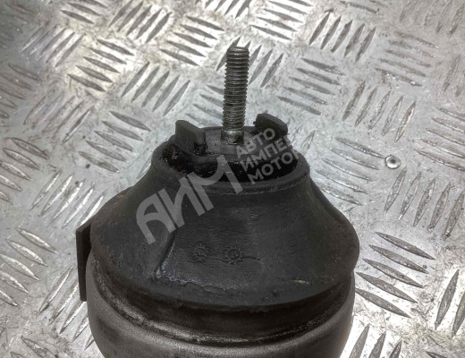 Подушка крепления двигателя Audi A6 C5 (4B) 2001-2004 рестайлинг  Audi A6 A6 C5 (4B) 2001-2004 рестайлинг