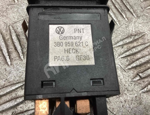 Кнопка подогрева заднего стекла Volkswagen Passat B5 (3B) 1996-2000  Volkswagen Passat Passat B5 (3B) 1996-2000