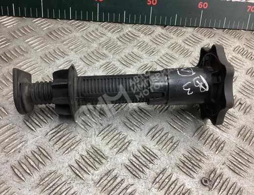 Крепление запаски Audi A4 B7 (8EC, 8ED) 2004-2008  Audi A4 A4 B7 (8EC, 8ED) 2004-2008