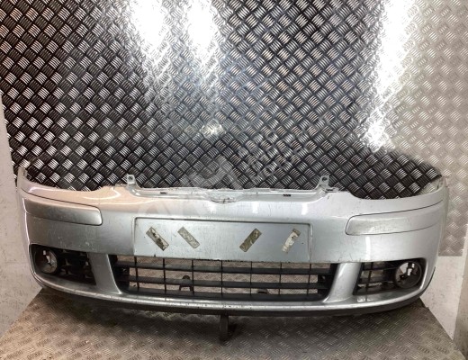 Бампер передний Volkswagen Golf V (1K) 2004-2009  Volkswagen Golf Golf V (1K) 2004-2009
