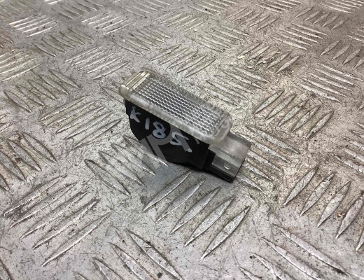 Фонарь салона (плафон) Volkswagen Sharan I (7M) 2000-2003 рестайлинг  Volkswagen Sharan Sharan I (7M) 2000-2003 рестайлинг