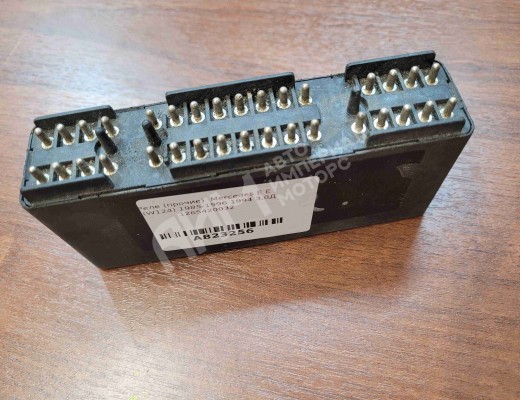 Блок управления светом Mercedes E (W124) 1985-1996  Mercedes E E (W124) 1985-1996