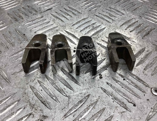 Скоба (кронштейн) крепления форсунки Mercedes Vito I (W638) 1996-2003  Mercedes Vito Vito I (W638) 1996-2003