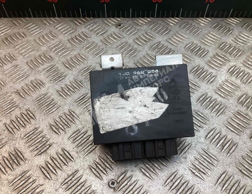 Блок комфорта Skoda Octavia A4 Tour (1U) 1996-2010  Skoda Octavia Octavia A4 Tour (1U) 1996-2010