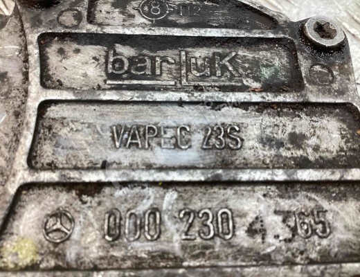 Насос вакуумный Mercedes E (W210) 1995-1999  Mercedes E E (W210) 1995-1999