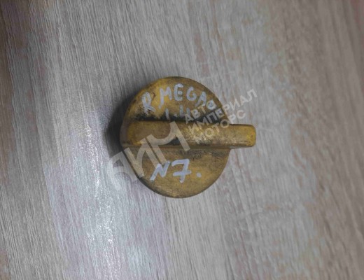 Пробка маслозаливная Renault Megane II 2002-2006  Renault Megane Megane II 2002-2006