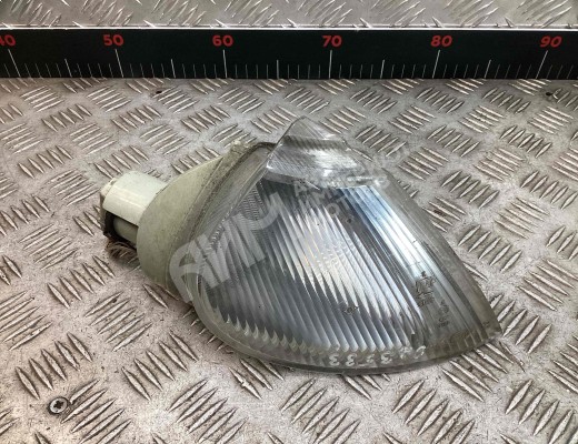 Поворотник правый Renault Laguna I (X56) 1993-2001  Renault Laguna Laguna I (X56) 1993-2001