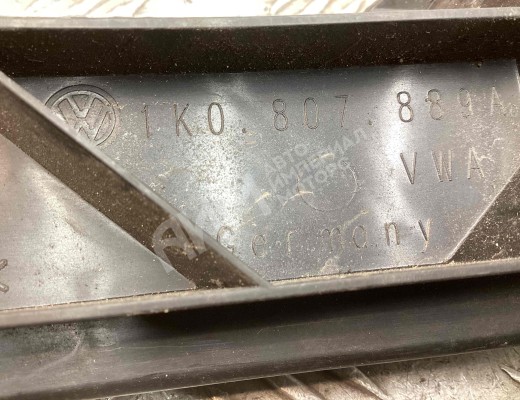 Кронштейн крепления бампера переднего Volkswagen Golf V (1K) 2004-2009  Volkswagen Golf Golf V (1K) 2004-2009