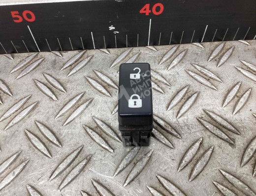 Кнопка центрального замка Renault Premium II 2006-2013  Renault Premium Premium II 2006-2013