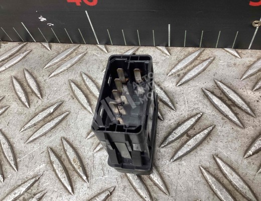 Кнопка (выключатель) Renault Premium II 2006-2013  Renault Premium Premium II 2006-2013