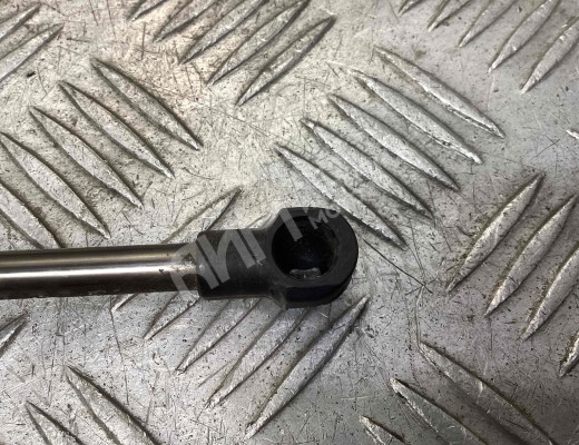 Амортизатор крышки багажника (3-5 двери) Volkswagen Golf IV (1J) 1997-2004  Volkswagen Golf Golf IV (1J) 1997-2004