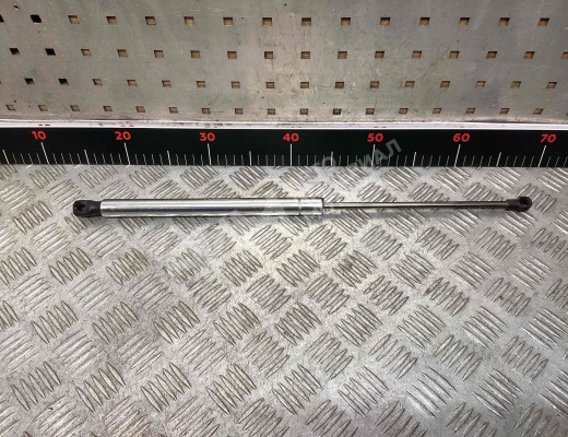 Амортизатор крышки багажника (3-5 двери) Volkswagen Golf IV (1J) 1997-2004  Volkswagen Golf Golf IV (1J) 1997-2004