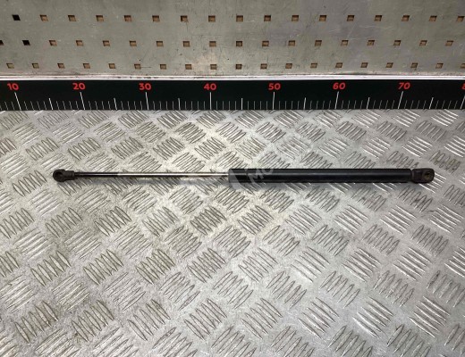 Амортизатор крышки багажника (3-5 двери) Volkswagen Golf IV (1J) 1997-2004  Volkswagen Golf Golf IV (1J) 1997-2004