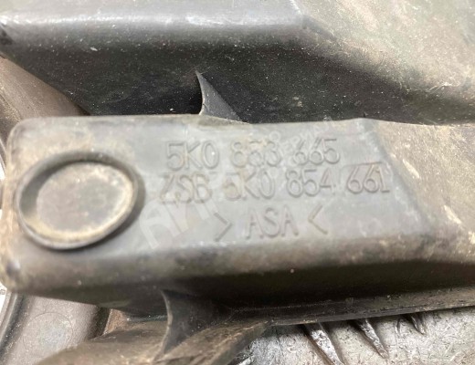 Рамка фары противотуманной левой Volkswagen Golf VI (5K) 2008-2012  Volkswagen Golf Golf VI (5K) 2008-2012