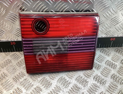 Фонарь крышки багажника правый Volkswagen Passat B4 (3A) 1993-1997  Volkswagen Passat Passat B4 (3A) 1993-1997