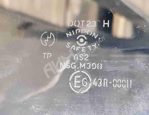 Стекло двери задней левой Mazda 323F I (BG) 1989-1994  Mazda 323F 323F I (BG) 1989-1994