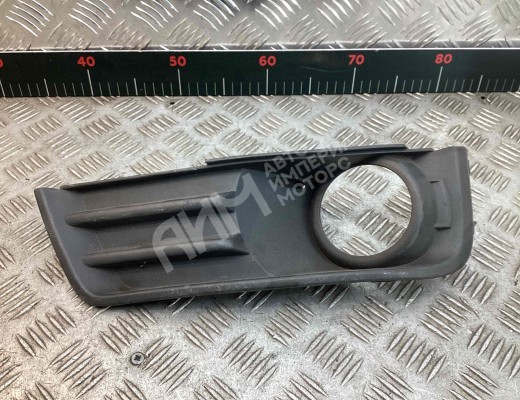 Заглушка (решетка) в бампер передний  Ford C-Max I (C214) 2003-2007