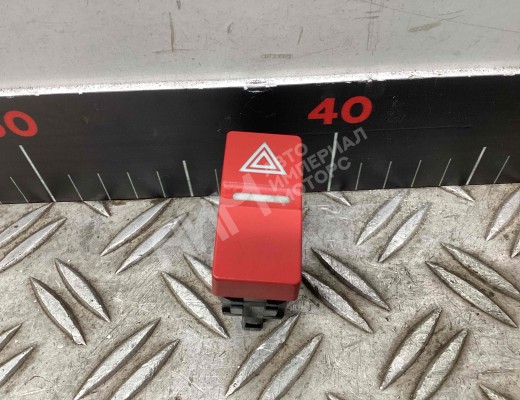 Кнопка аварийной сигнализации MAN TGS I 2007-2020  MAN TGS TGS I 2007-2020