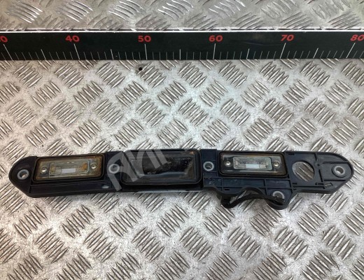 Накладка подсветки номера Volkswagen Touran I (1T) 2003-2006  Volkswagen Touran Touran I (1T) 2003-2006