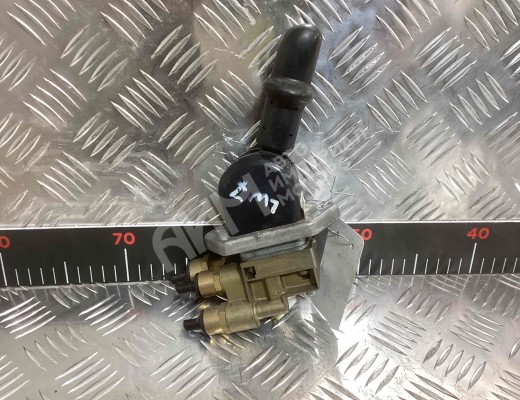 Кран ручного тормоза Renault Premium II 2006-2013  Renault Premium Premium II 2006-2013