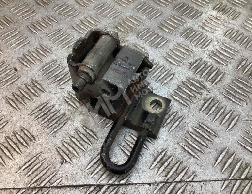 Петля двери передней левой Volkswagen Golf IV (1J) 1997-2004  Volkswagen Golf Golf IV (1J) 1997-2004