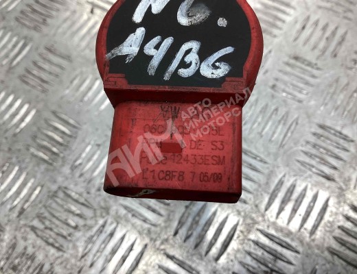 Катушка зажигания Audi A4 B6 (8EC, 8E5) 2000-2004  Audi A4 A4 B6 (8EC, 8E5) 2000-2004