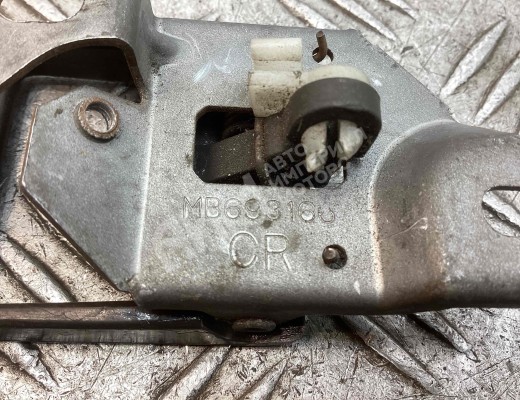 Ручка внутренняя передняя правая Mitsubishi L200 II 1986-1996  Mitsubishi L200 L200 II 1986-1996