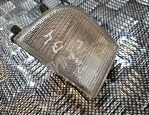 Поворотник левый Volkswagen Passat B4 (3A) 1993-1997  Volkswagen Passat Passat B4 (3A) 1993-1997