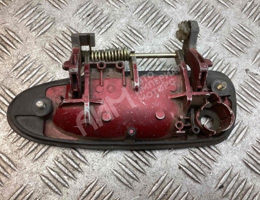 Ручка наружная передняя правая Mazda 626 V (GF/GW) 1997-2002  Mazda 626 626 V (GF/GW) 1997-2002