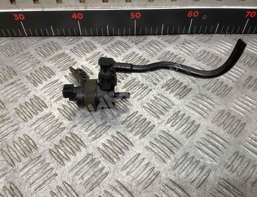 Клапан вентиляции топливного бака Opel Astra H 2004-2007  Opel Astra Astra H 2004-2007