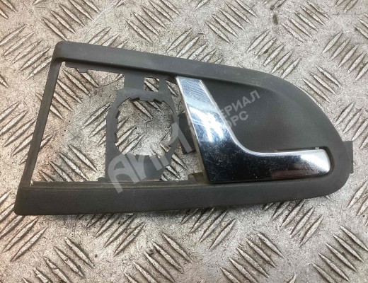 Ручка внутренняя задняя правая Skoda Octavia A4 Tour (1U) 1996-2010  Skoda Octavia Octavia A4 Tour (1U) 1996-2010
