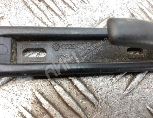 Ручка наружная передняя правая Volkswagen Golf II 1983-1992  Volkswagen Golf Golf II 1983-1992