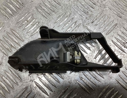 Ручка внутренняя передняя левая Mercedes E (W124) 1985-1996  Mercedes E E (W124) 1985-1996